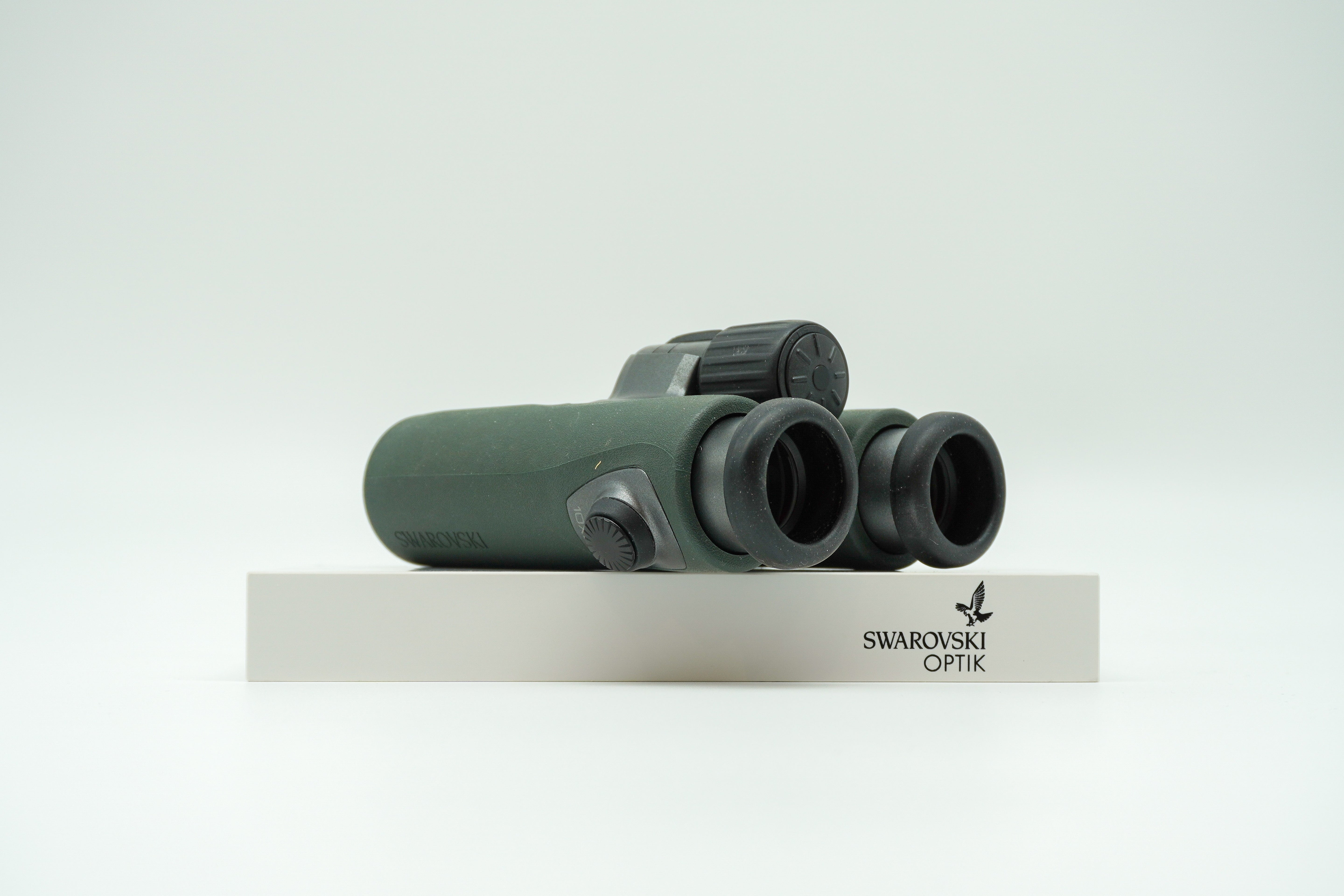 SWAROVSKI USED CL 10X32 Binoculars. Available at the local store the Lookout, located in Prescott, AZ.