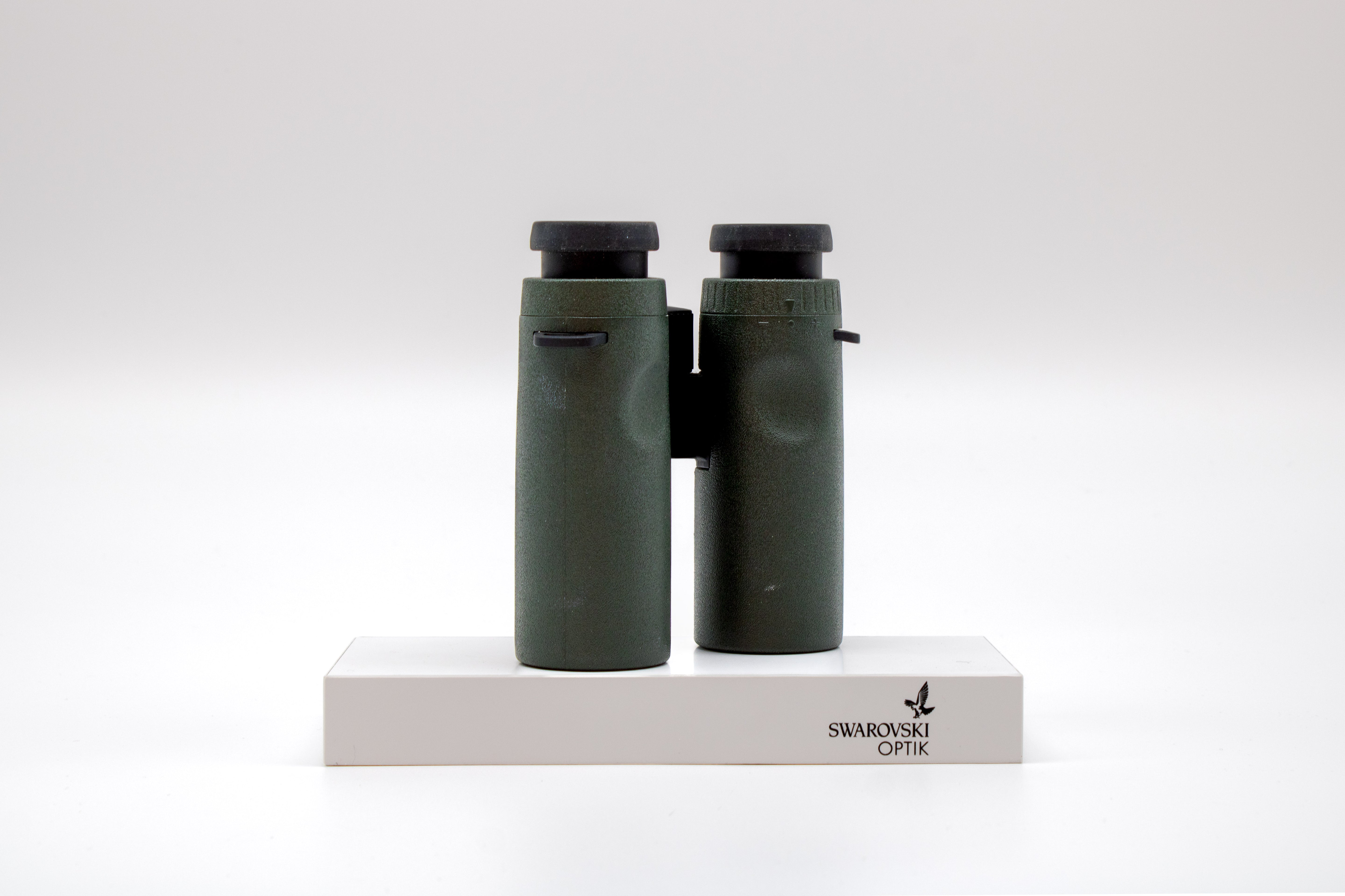 SWAROVSKI USED CL 10X32 Binoculars. Available at the local store the Lookout, located in Prescott, AZ.